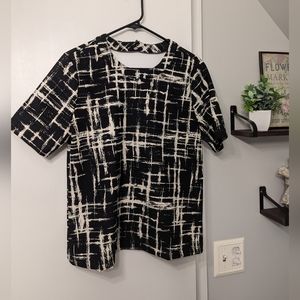 Boxy Abstract Black & White Top with Snap Open V Back